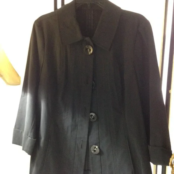 Like New Blazer Nice Thick Material Fits Like M/L Front/Side Hidden Pockets - Picture 2 of 16